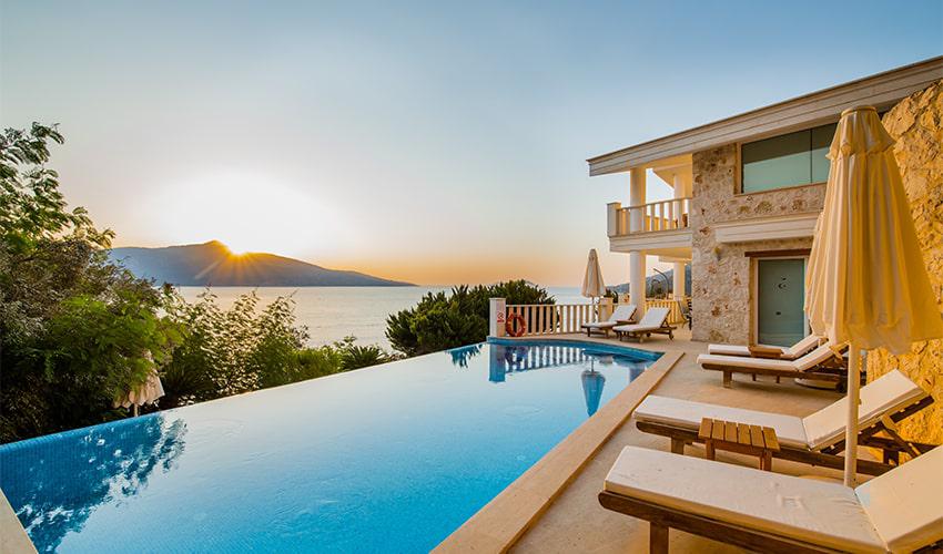 Denize Yakın Villalar